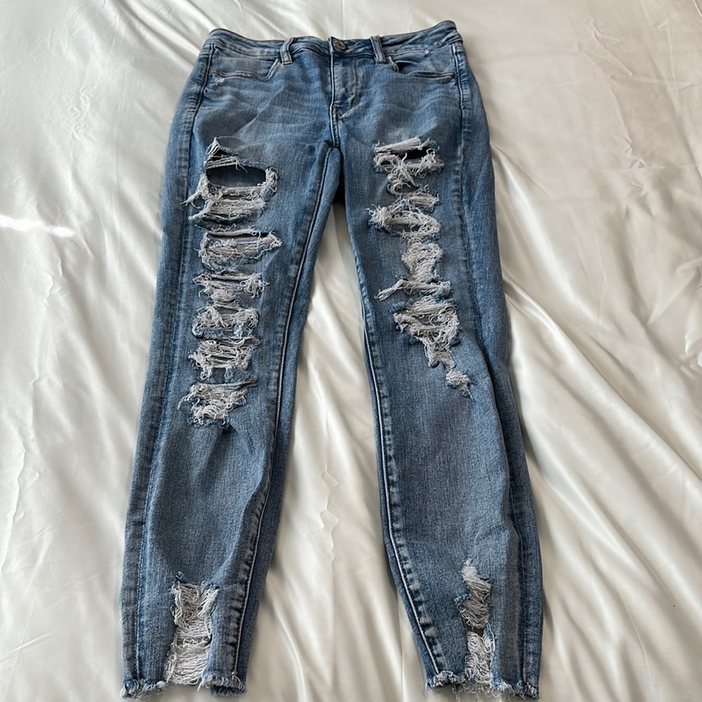 American Eagle Distressed Jeans